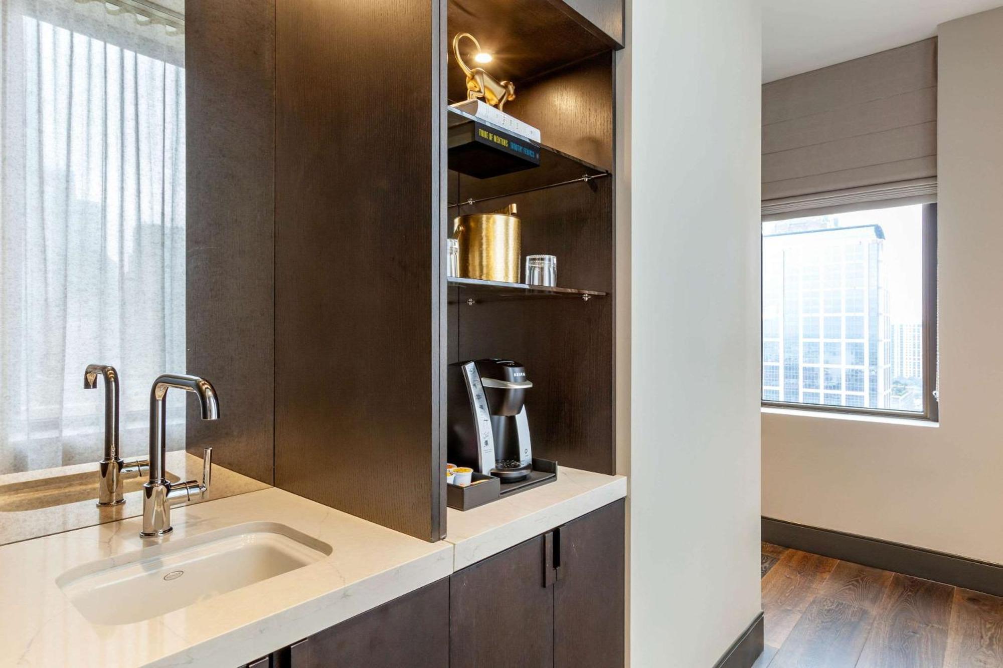 Cambria Hotel Houston Downtown Convention Center Εξωτερικό φωτογραφία